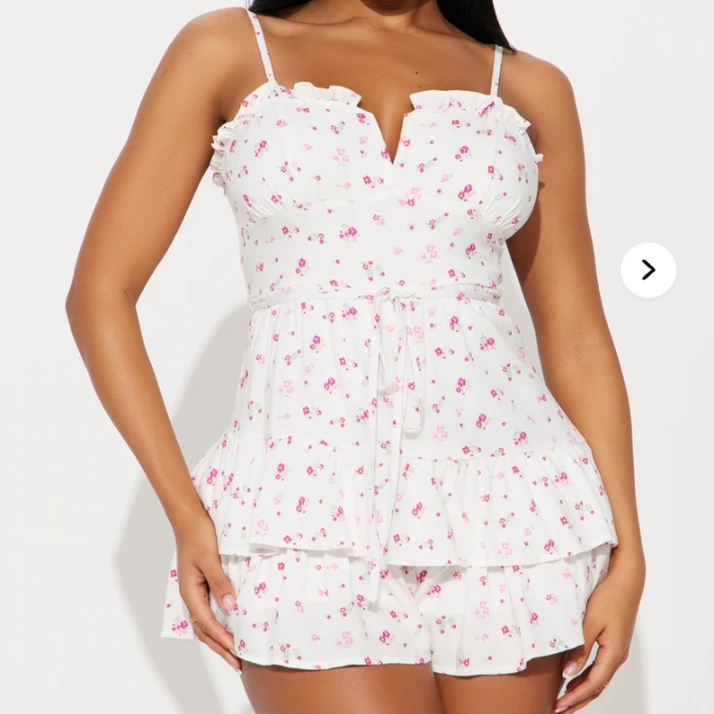 Floral Print Ruffle Romper!